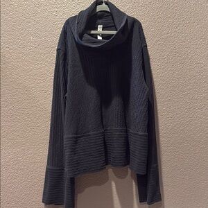 Lululemon Women's Black Sweater